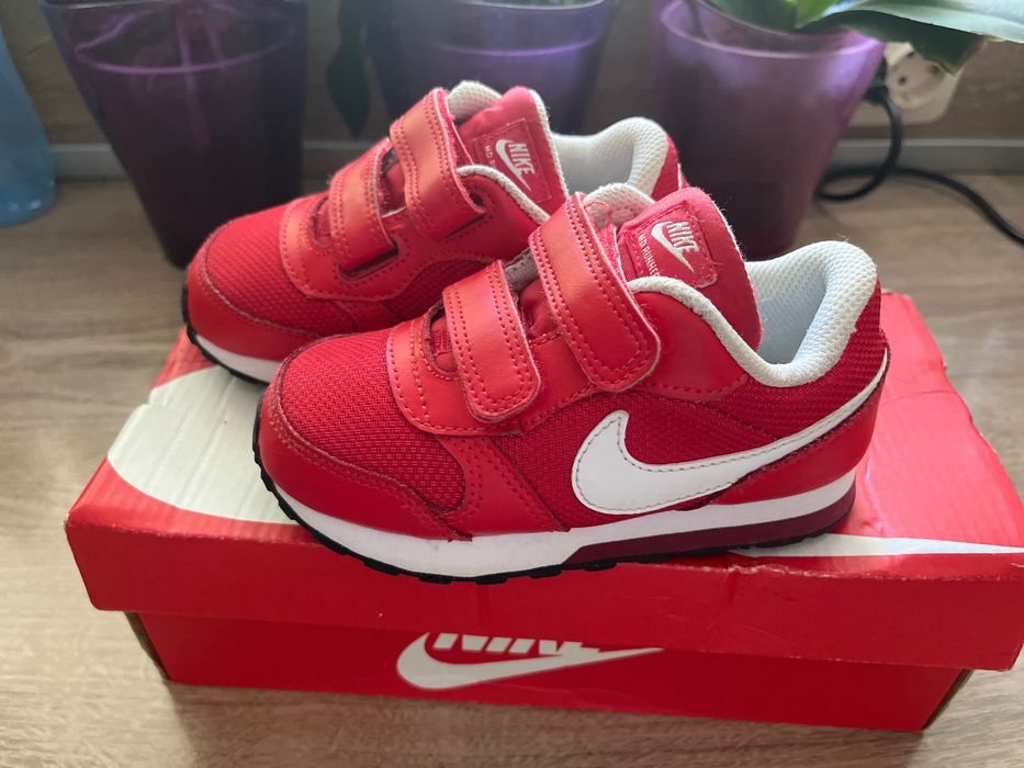 Маратонки Nike 25номер