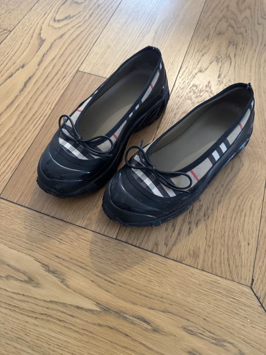 Pantofi sport Burberry nr 37,5