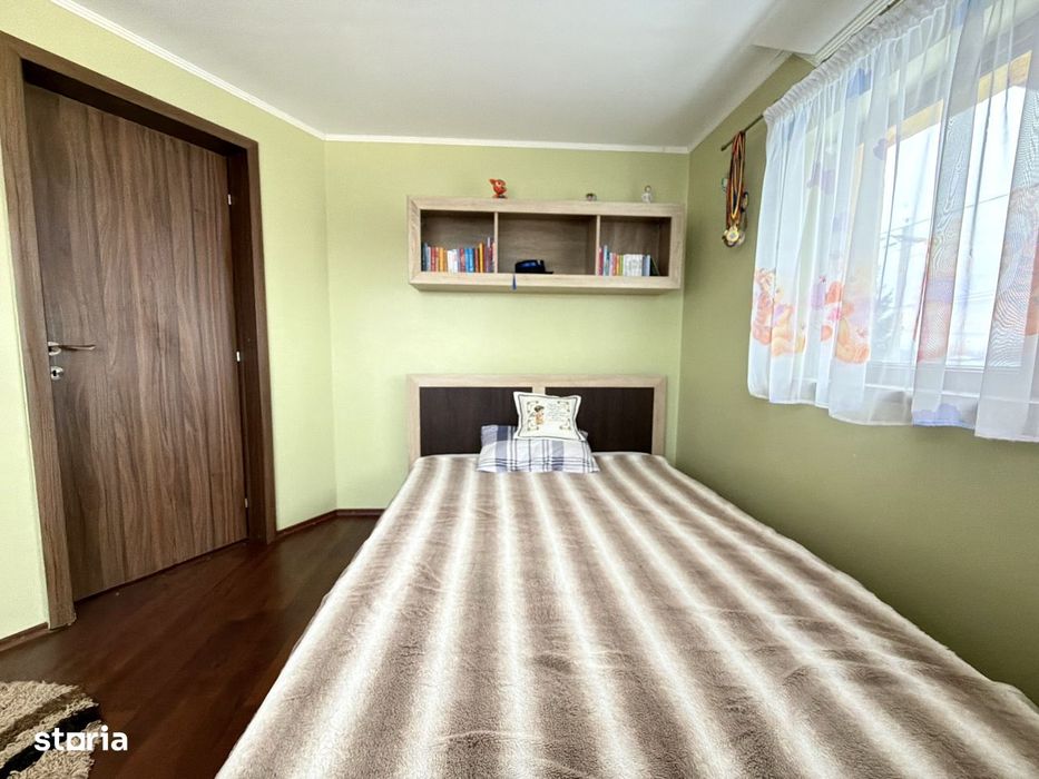 Vila P + M, 2009, teren 1000 mp, mobilată, Siretu - Saucesti