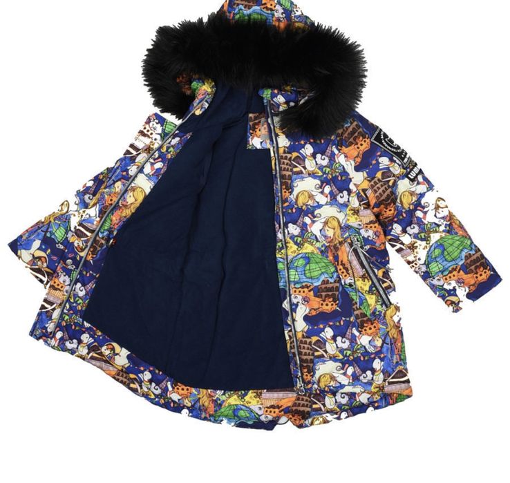 Продам куртку в отличном состояние