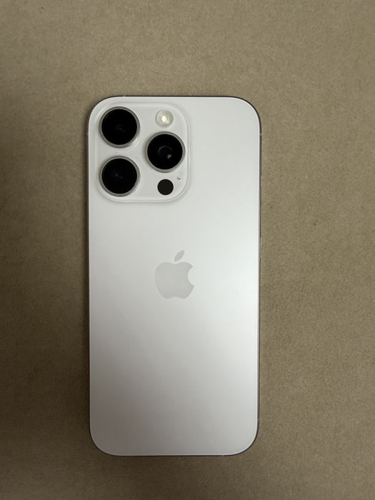 Продам Iphone 16 Pro 256GB sim White Titanium