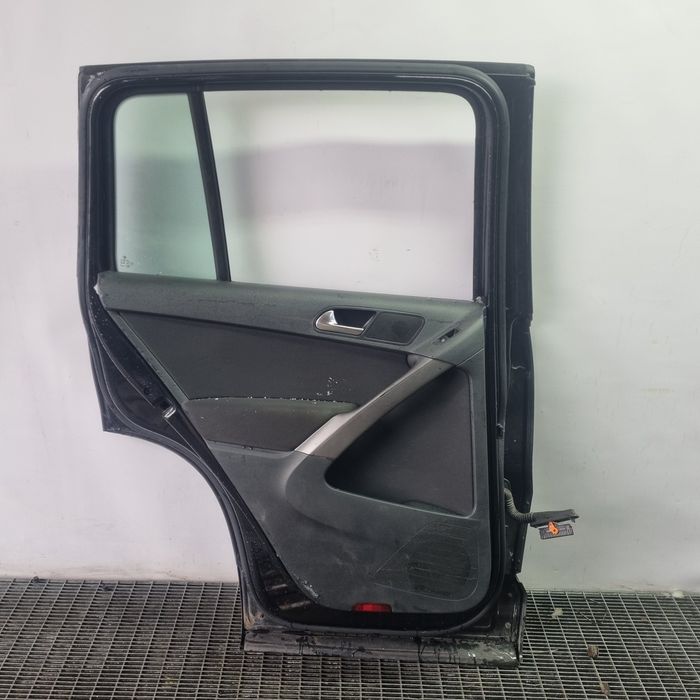Usa Stanga Spate Volkswagen Tiguan 5N 2008 - 2011 SUV 4 Usi BLACK LC9X (1457) Garantie