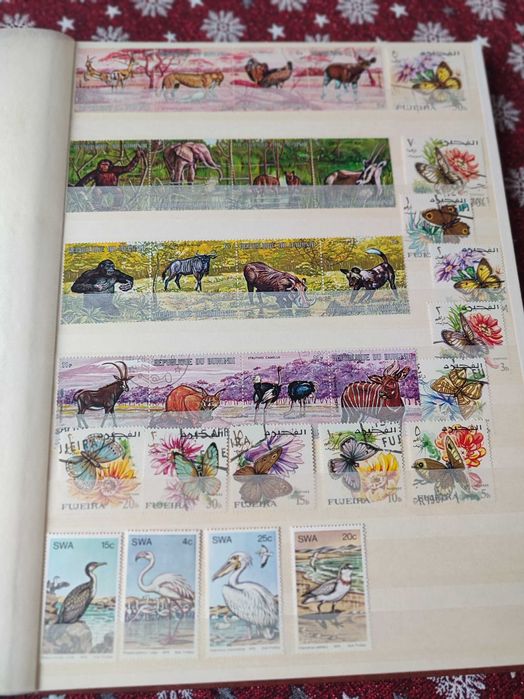 Албум с чуждестранни пощенски марки