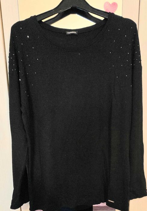 Дамски  блузи  KENSOL, Sisley, Akela Key, Pause. По 25 лв.