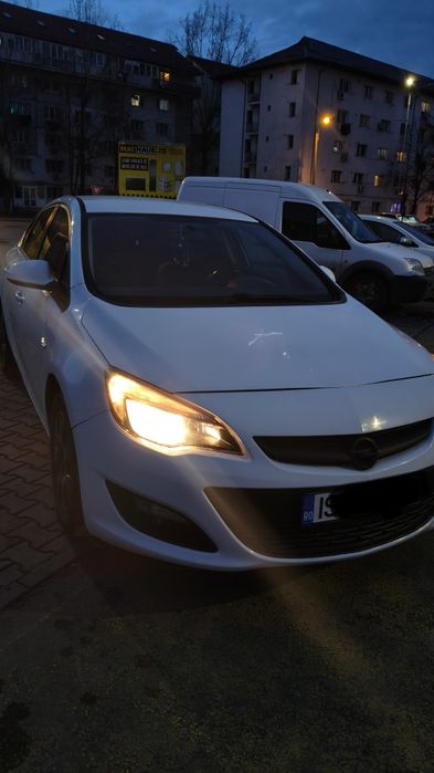 Opel Astra J 2014