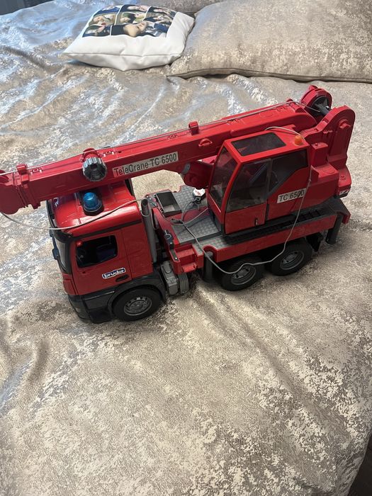 Продам игрушку кран