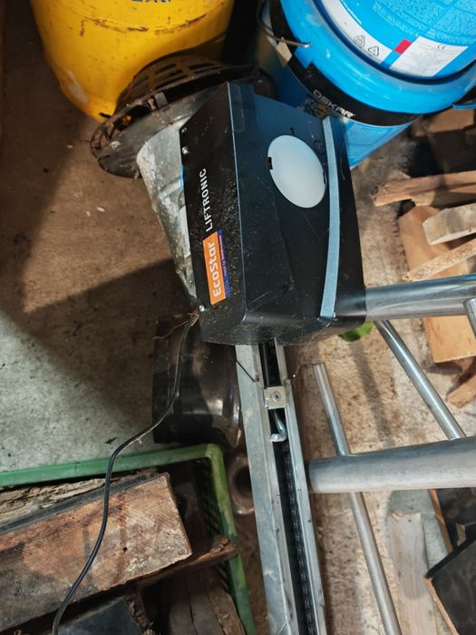 Poarta garaj automat