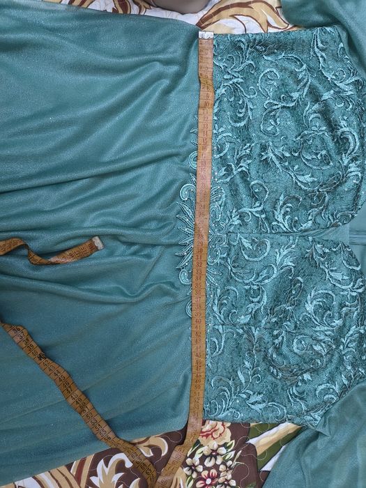 Vand rochie eleganta mărime 56