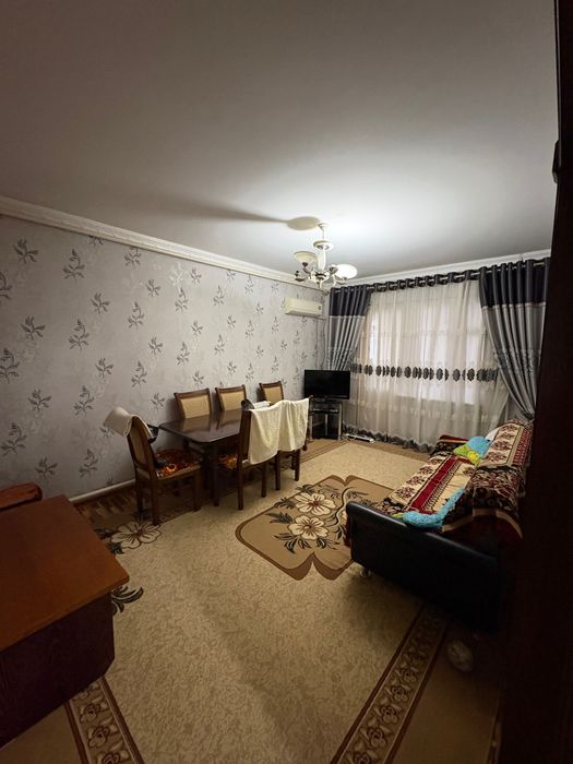 !! Уй сотилади 3хонали !!