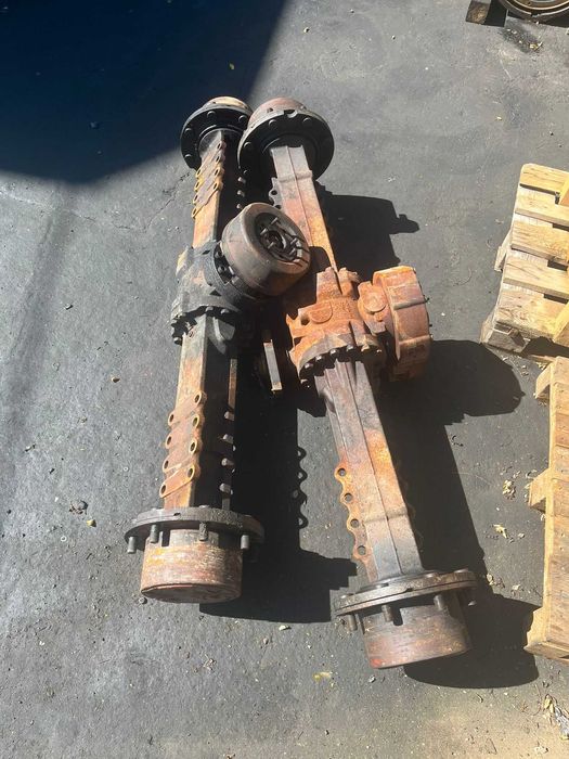 Axa (pereche) ZF AP-R720