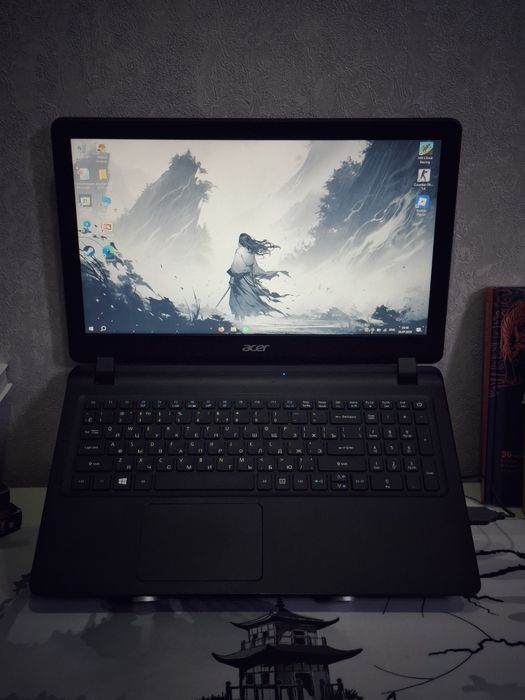 Acer aspire  ES1-572