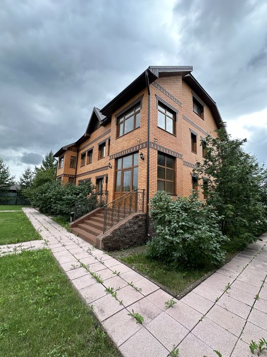 Шикарный котедж в Боровом