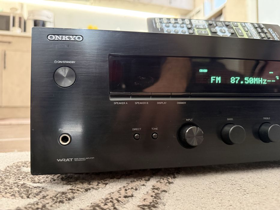 Onkyo TX-8020 Стерео ресивър DAC
