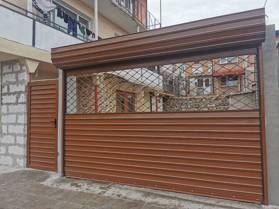Ролетни и секционни врати