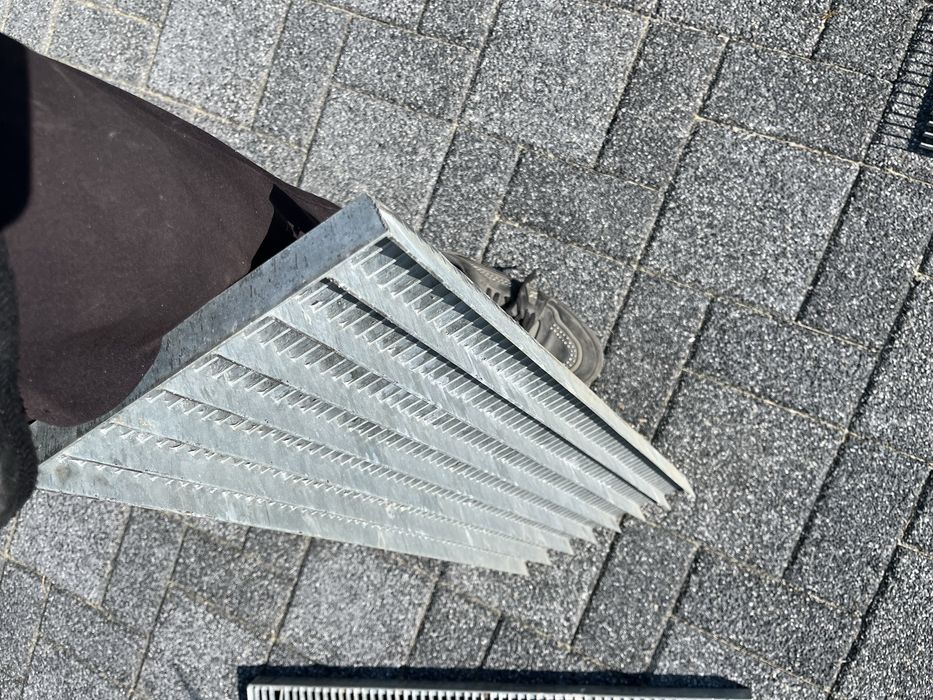 Trepte zincate galvanizate