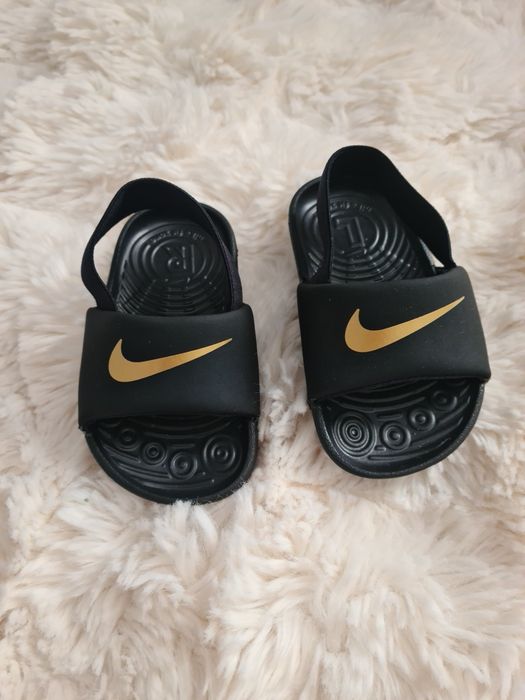 Sandale nike mărimea 21