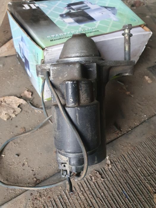 Продам стартер TOYOTA Avenses.