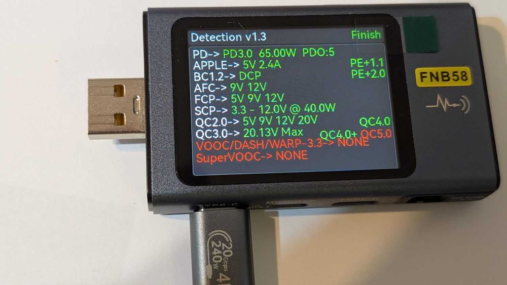 Fnirsi FNB58 USB-A și C Tester, voltmetru, ampermetru, trigger, riplu etc. Bluetooth și aplicații pentru PC și telefon