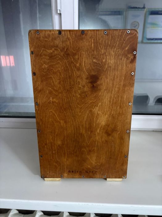 музыкальный инструмент “кахон”