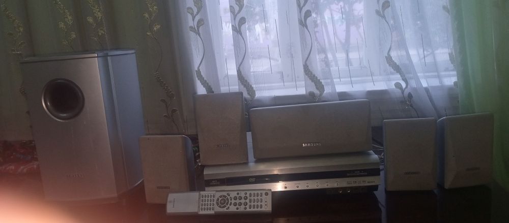 Домашний кинотеатр