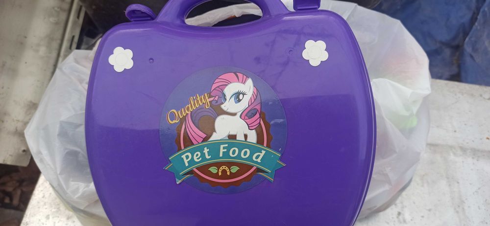 Продам игрушки парикмахерская и кухня