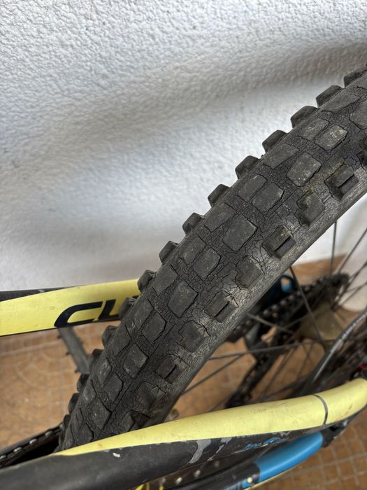 Cube Hanzz – Downhill / Freeride, furcă Boxxer, full suspension