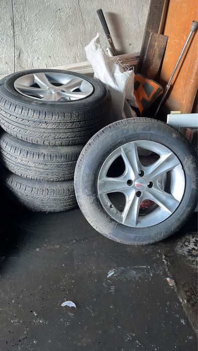 Дисик с резиной 195/65/15