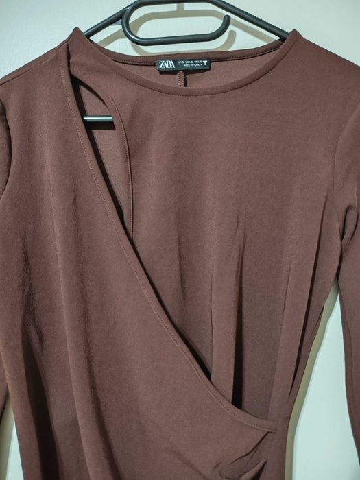 Рокля напълно запазена