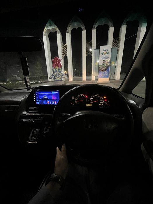 Хонда Одиссей 2000г