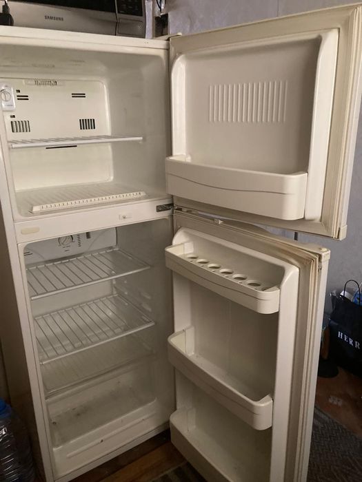 Продам холодильник.