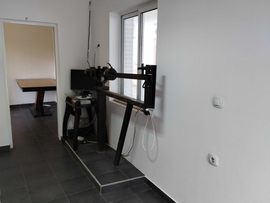 Дава се под наем Промишлена сграда в Троян - 1100 кв.м за 2600 € - Снимка #8