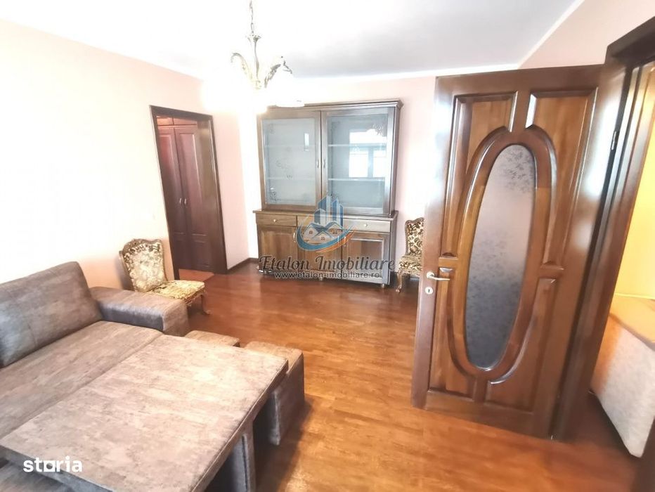 Apartament 3 camere, ultracentral, 2 balcoane, Piatra Neamt