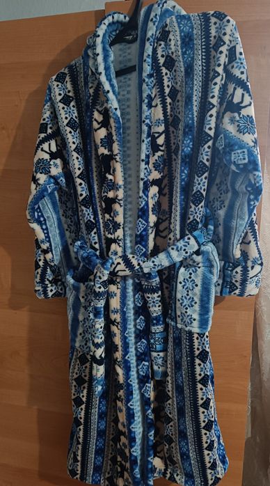 Продам женс. Халаты