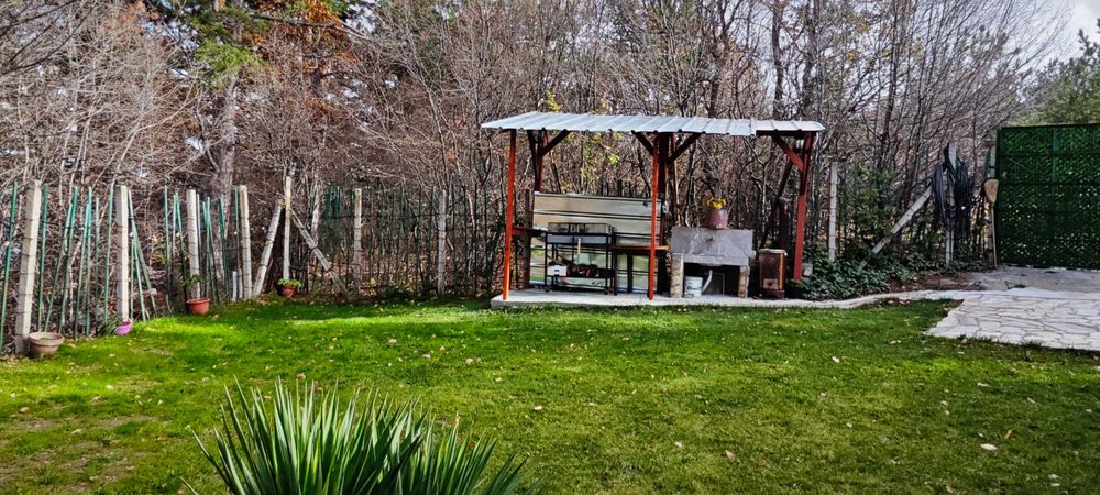 Дава се под наем Къща в с. Руен, Област Пловдив - 80 кв.м за 102 € - Снимка #1