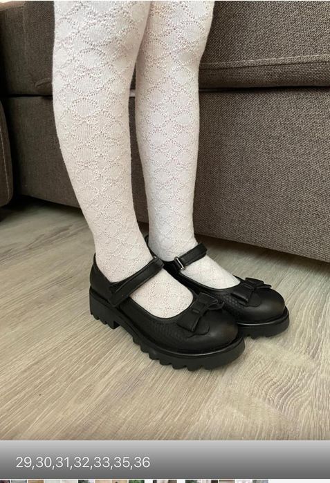 Продам школьную детскую обувь для девочек