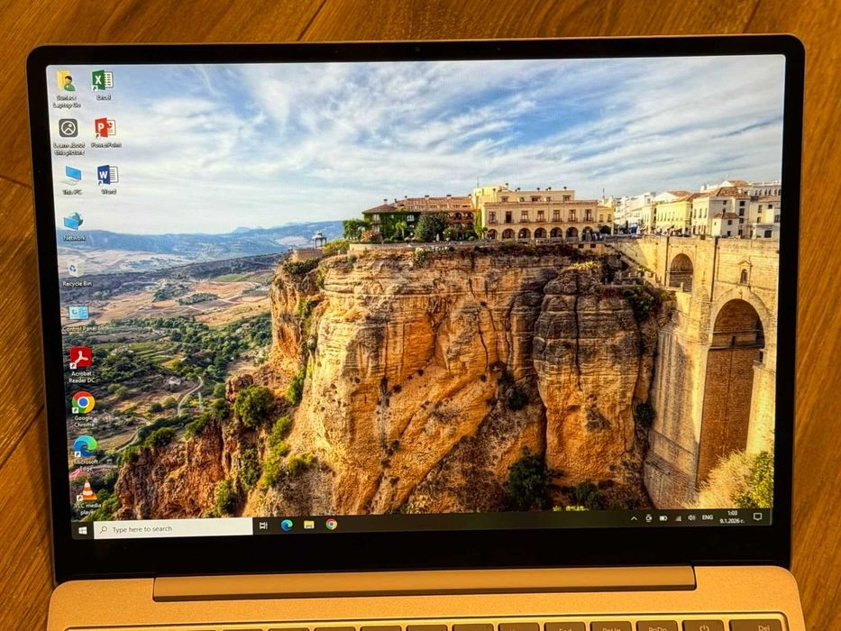 Microsoft Surface Laptop Go i5-1035G1/4RAM/64SSD/Intel UHD/Touchscreen