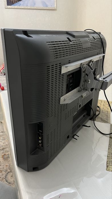 Продам телевизор!