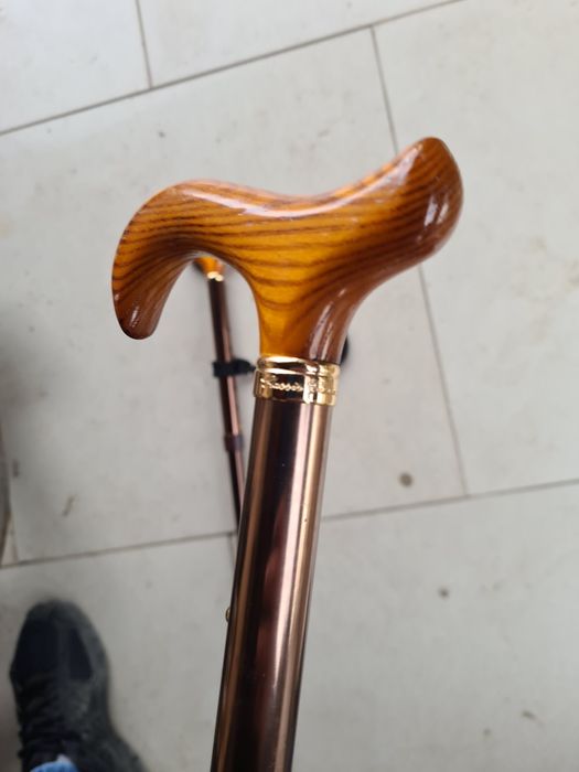 Carja baston ortopedic carje ortopedice cadru aluminiu