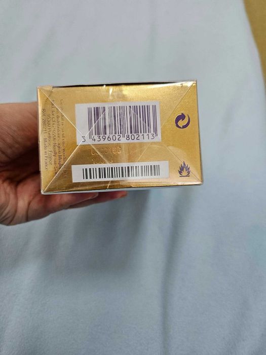 Buna ziua, dragelor !!!  Vând Mugler Alien EDP, 90 ml, varianta Refillable Talisman, nou și sigilat, exact ca în fotografii.