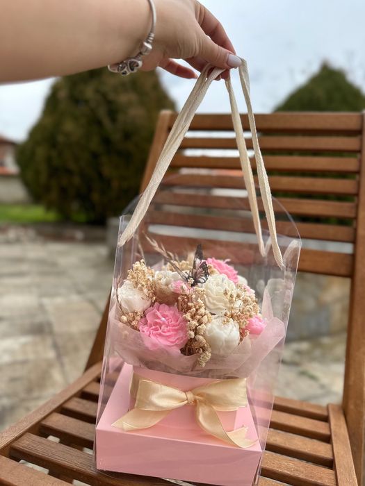 Букет соеви свещи; подарък за Св Валентин, 8ми март