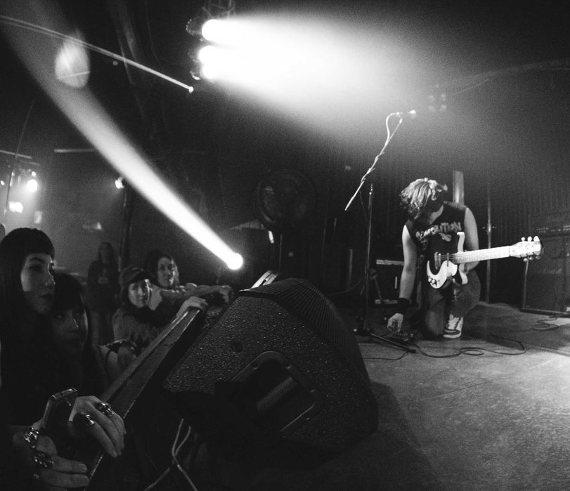 Репетитор по гитаре, бас-гитаре. C выездом.