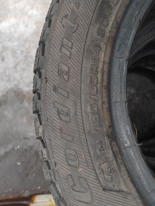 Продам комплект зимних шин