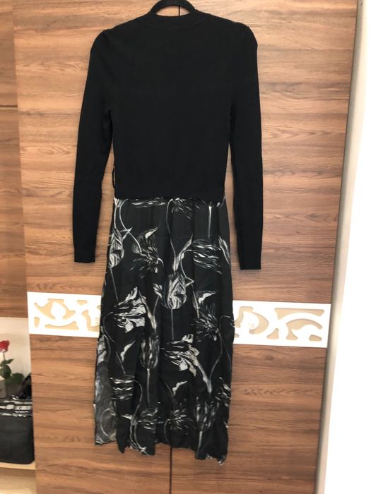 Vând rochie superbă de Ted Baker