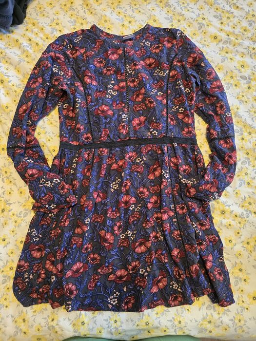 Дамска     рокля