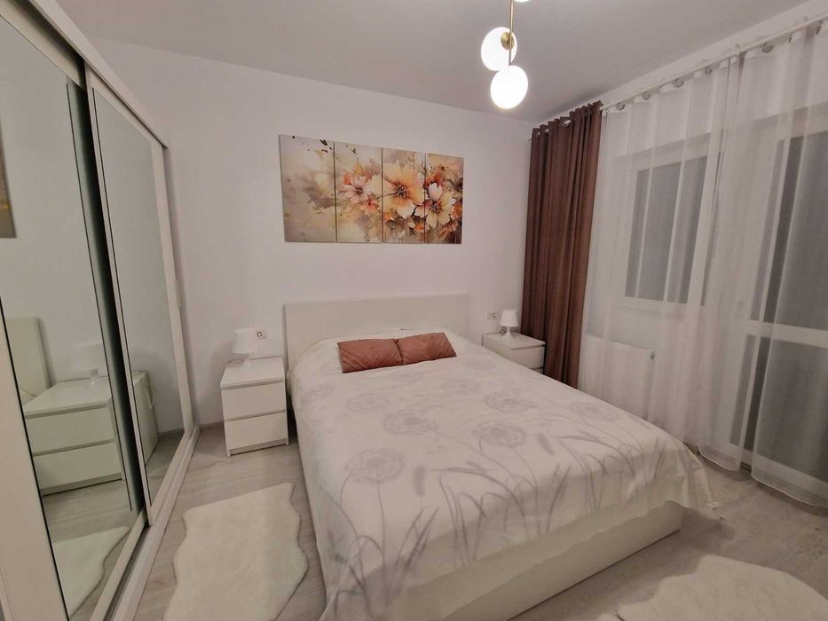 Vând urgent apartament 2 camere, Grand Crystal Residence, 62,6 mp, etaj 9, parcare inclusă
