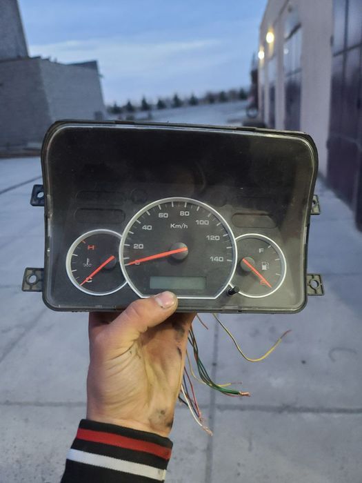 Kareski tablo damas labo sotiladi