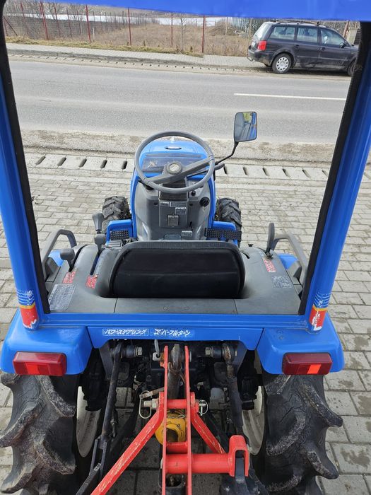 Tractor tractoras minitractor 4x4 iseki freza sol
