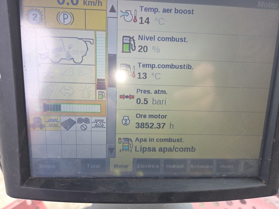 Vand combină CASE 8230 și  2388