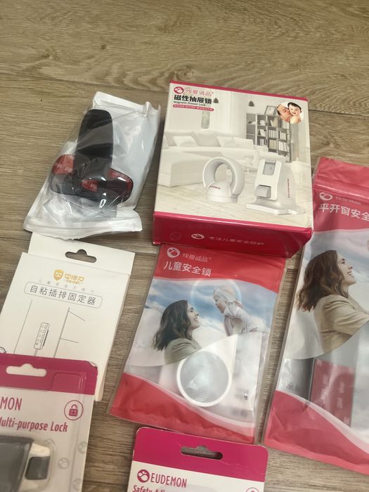 Lot produse de siguranta pentru bebe si copii, diverse protectii
