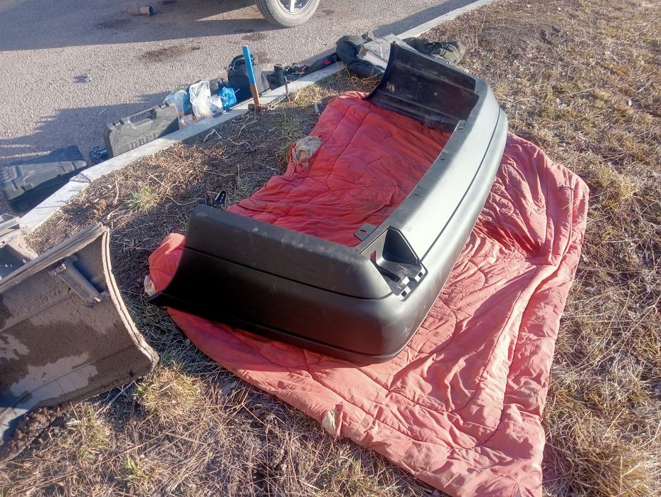 Бампер задний Пассат б4